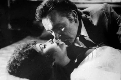 Avec quel acteur britannique Elizabeth Taylor, dcde le 23 mars 2011, a-t-elle t marie deux fois et avec lequel elle a form un couple mythique ?