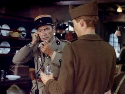 Quel artiste exceptionnel, dcd le 29 octobre 2011, nous a quitt laissant derrire lui la trilogie de la 'Septime Compagnie' ainsi que l'hilarant sketch 'Chasse au canard' entre autres ?