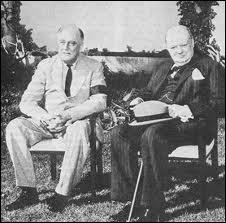 Sous quel nom est connue la déclaration solennelle de Churchill et Roosevelt en 1941 ? Elle jette les bases de la future coopération économique et militaire entre le Royaume-Uni et les Etats-Unis .