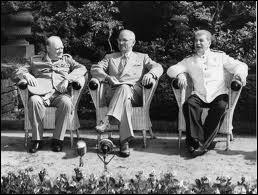 Quel était le but de la conférence de Postdam ( Churchill, Truman et Staline ) juste après la guerre en juillet 1945 ?