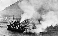 En juillet 1940, Churchill envoie la marine britannique détruire une escadre française , de crainte qu'elle ne tombe dans les mains d'Hitler. Dans quel port militaire cet évènement a-t-il eu lieu ?