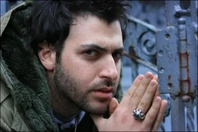 Ryan Star a fait une chanson pour Vampire Diaries, laquelle ?