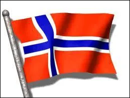 En Norvge, un repas typique est d'usage avec ... . , porc ou dinde, pure de pois verts, bacon, sauce moutarde et pommes de terre; le tout suivi d'un gteau et de friandises varies.