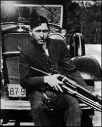 O et quand est n Clyde ?