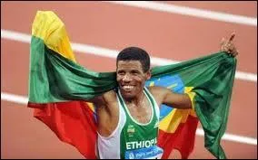 Qui a couru le marathon le plus rapidement ?