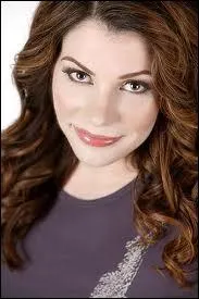 Cette jeune femme tait rceptioniste, et comme JK Rowling, a rv son histoire avant de l'crire, et celle-ci est devenue un succs mondial norme