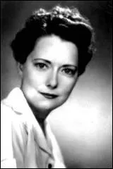 Cette jeune femme du Sud des Etats-Unis a crit l'un des romans d'amour les plus connus au monde qui vaut plus que le film qui en a t tir. Elle-mme fut partage entre deux hommes dans sa vie