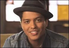 Qui est ce chanteur ?