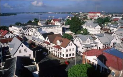 Quelle est la capitale du Suriname ?