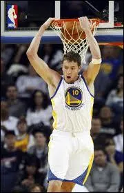 Qui est cet ailier/pivot, ancien joueur des Knicks et de l'universit de Florida ?