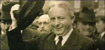 Quel ministre du Front Populaire s'est suicid aprs une campagne de diffamation orchestre par l'extrme droite ?