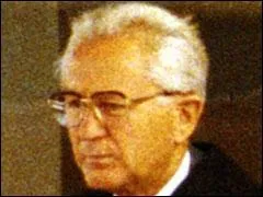 Quelle entreprise a fait la fortune des frres Karl et Tho Albrecht ?