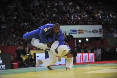 Comment s'appelle ce judoka franais (en bleu) ?