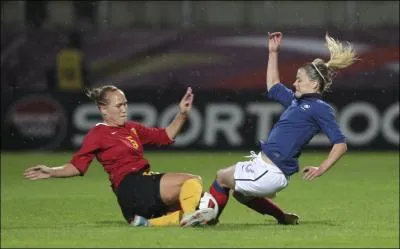 Face  quelle quipe les franaises ont-elles gagn 7-0 dans ce match amical ?