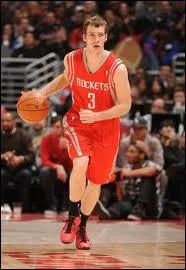 Qui est ce meneur slovne, ancien joueur des Phoenix Suns ?