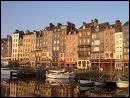 Sur quelle cte se situe Honfleur ?