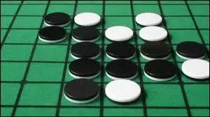 Quel jeu de socit combinatoire (pions rversibles) consiste  obtenir un maximum de pions de sa couleur ?