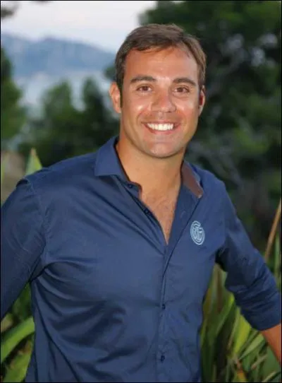 Ancien nageur devenu maintenant entraneur, qui est-ce ?