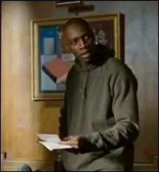 De quelle ville du Nord de la France , la belle inconnue lui adresse-t-elle des lettres sous enveloppes bleues ?