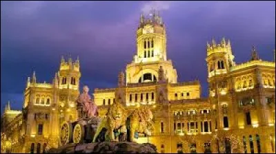 Quel chanteur espagnol a chanté ''Madrid Madrid'' ?