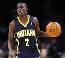 Qui est ce meneur, ancien joueur des Hornets et de l'UCLA ?