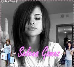 Le deuxime nom de Selena Gomez est :