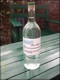 Eau de vie de grain ou de pomme de terre , c'est un alcool blanc :