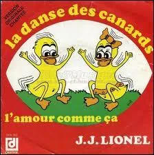 Que font-ils avant de faire 'coin-coin' ?