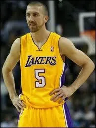 Qui est cet ancien meneur des Trail Blazers, champion NCAA en 2002 avec les Maryland Terrapins ?