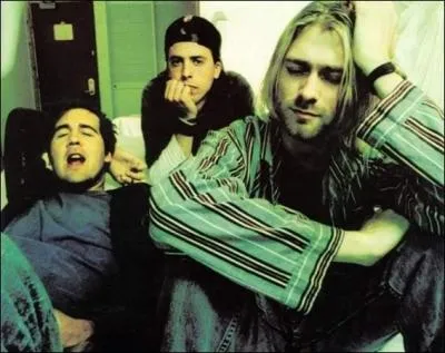 Le chanteur Kurt Cobain officiait dans le groupe :
