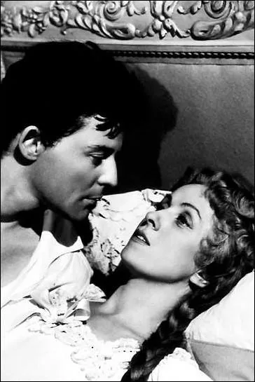 Sorti en 1954 il y a dans le titre ... .