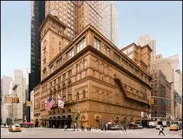 A quel ge est-elle monte sur scne pour la premire fois, au Carnegie hall ?
