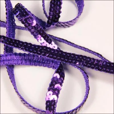 L'illustration montre un ruban compos de paillettes, quel est le rapport avec les cailles ?