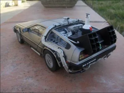 C'est la voiture de :