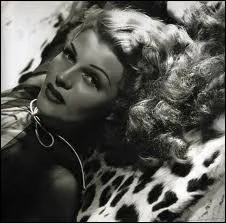 Combien est-elle class�e dans le top 50 des plus grandes l�gendes du cin�ma am�ricain cat�gorie femmes ?