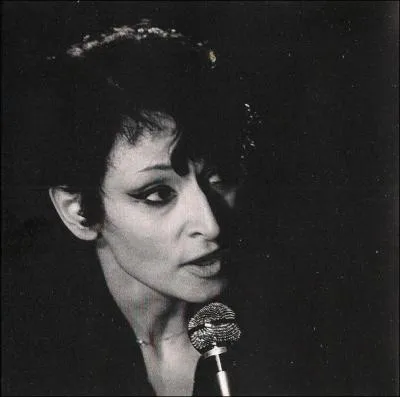 Barbara tait surnomme en 1958 ( INDICE ! ) :