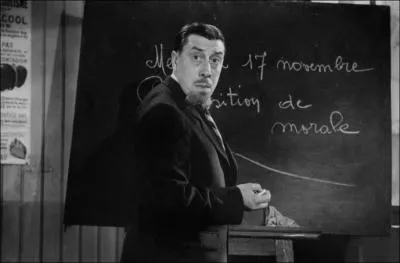 Topaze est-il professeur  la pension...