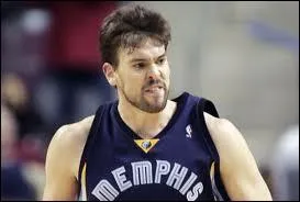 Qui est ce pivot espagnol, frre de Pau ?