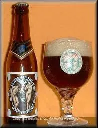 Cette tarte  l'djote s'accompagne d'une bire locale forte (genre 'trappiste')