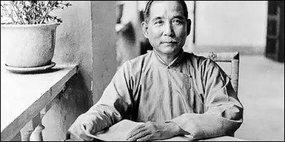 Sun Yat-Sen est considéré comme le père de la République chinoise ?