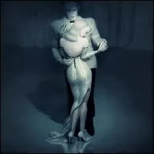 Ce tableau de Ray Caesar, La danse des morts, ressemble  certaines images du film... ?
