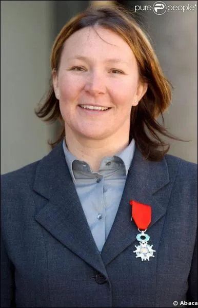 Championne olympique de descente aux Jeux olympiques d'hiver de 2002  Salt Lake City.