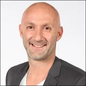 Comment s'appelle cet ancien footballeur ?