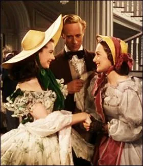 Quelle jeune actrice interprte la gentille et douce Mlanie qui pousera le timide Ashley Wilkes (Leslie Howard)  la place de Scarlett O'Hara dans 'Autant en emporte le vent' ?