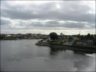 C'est le plus long fleuve des les britanniques.