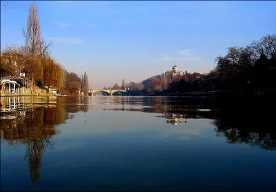 Quel fleuve arrose Turin ?