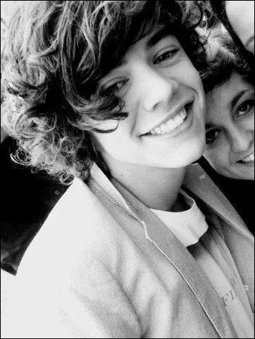 Dans le groupe, Harry est le...