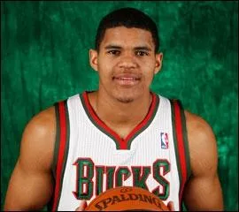 Qui est cet ailier rookie, 19me de la draft ?