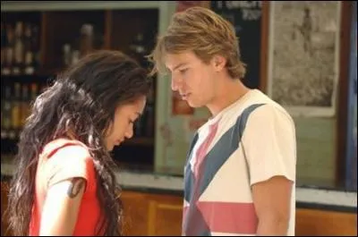 Comment s'appelle-t-il ? (L'homme sur la photo)