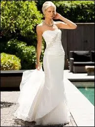 Comment appelle-ton cette robe qui tait  la mode sous l'Empire ?